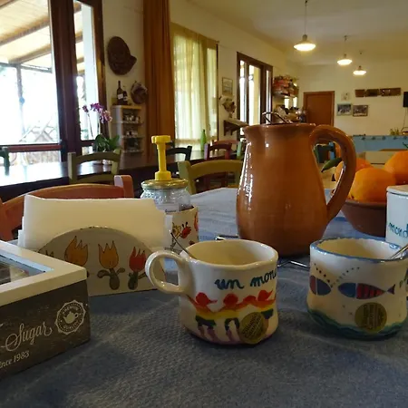 Casa Per Ferie Villaggiocarovana * Castiadas