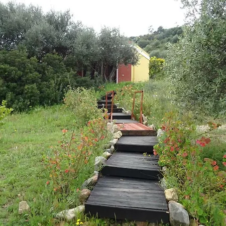 Casa Per Ferie Villaggiocarovana * Castiadas