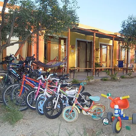 Casa Per Ferie Villaggiocarovana カスティアーダス