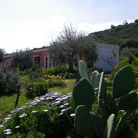בית נופש Casa Per Ferie Villaggiocarovana