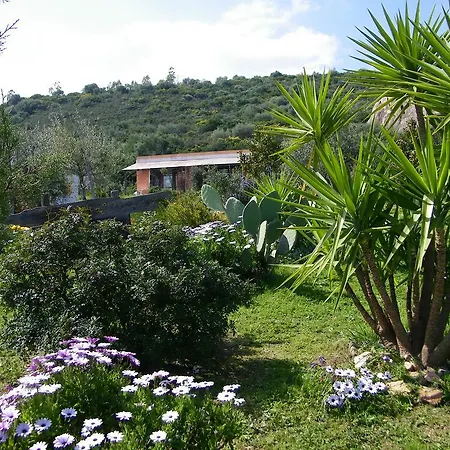 Casa Per Ferie Villaggiocarovana Ferienhaus Castiadas