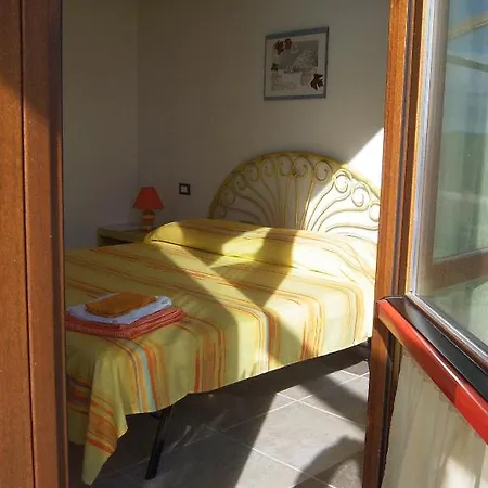 Casa Per Ferie Villaggiocarovana *