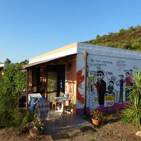 Vakantiehuis Casa Per Ferie Villaggiocarovana Castiadas